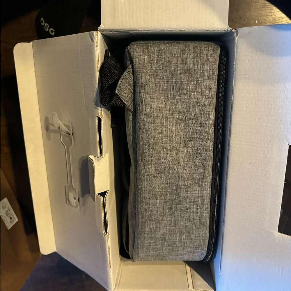 Projector - Picture 3 of 4